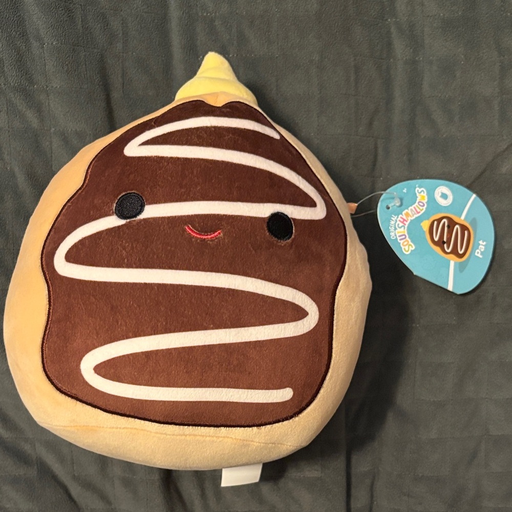 Squishmallows Brown and White Swirl Plush Pat